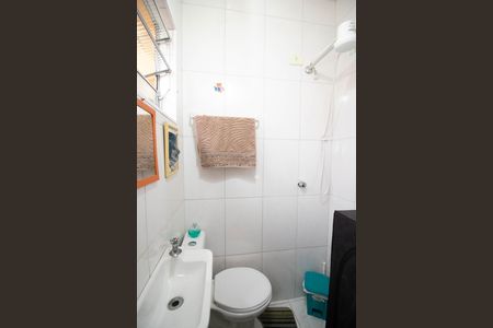 Casa à venda com 210m², 4 quartos e 2 vagas Casa à venda com 210m², 4 quartos e 2 vagasBanheiro Social