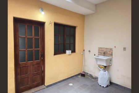 Casa à venda com 210m², 4 quartos e 2 vagasÁrea de Serviço / Casa 01