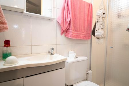 Casa à venda com 210m², 4 quartos e 2 vagas Casa à venda com 210m², 4 quartos e 2 vagasBanheiro da Suíte