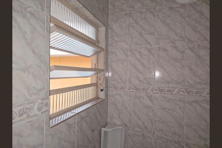 Casa à venda com 210m², 4 quartos e 2 vagasBanheiro da Suíte 2