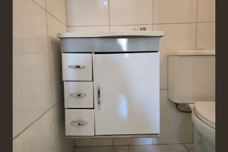 Casa à venda com 210m², 4 quartos e 2 vagasBanheiro da Suíte 1 / Casa 01