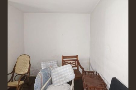 Casa à venda com 210m², 4 quartos e 2 vagasSuíte / Casa 02