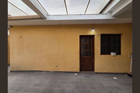 Casa à venda com 210m², 4 quartos e 2 vagasÁrea de Serviço / Casa 01