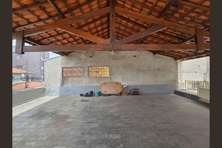 Casa à venda com 210m², 4 quartos e 2 vagasVaranda 