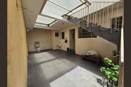 Casa à venda com 210m², 4 quartos e 2 vagasÁrea de Serviço / Casa 02