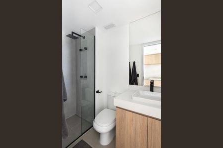 Banheiro de apartamento à venda com 1 quarto, 32m² em Pinheiros, São Paulo