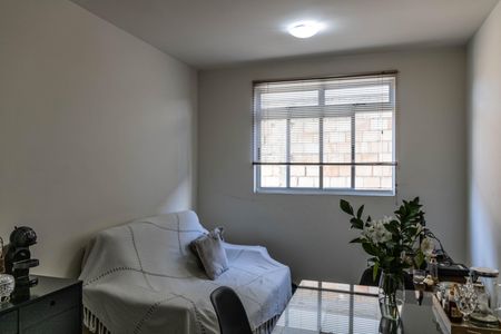 Sala de apartamento à venda com 2 quartos, 65m² em Nova Suíça, Belo Horizonte