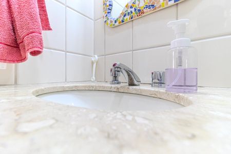 Apartamento à venda com 89m², 2 quartos e 1 vaga Apartamento à venda com 89m², 2 quartos e 1 vagaBanheiro da Suíte