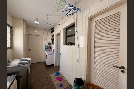 Apartamento para alugar com 160m², 3 quartos e 2 vagas Apartamento para alugar com 160m², 3 quartos e 2 vagasÁrea de Serviço