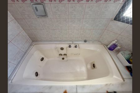 Apartamento para alugar com 160m², 3 quartos e 2 vagas Apartamento para alugar com 160m², 3 quartos e 2 vagasBanheiro Suíte