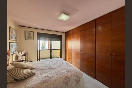 Apartamento para alugar com 160m², 3 quartos e 2 vagas Apartamento para alugar com 160m², 3 quartos e 2 vagasSuíte