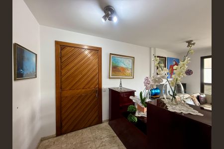 Apartamento para alugar com 160m², 3 quartos e 2 vagas Apartamento para alugar com 160m², 3 quartos e 2 vagasSala