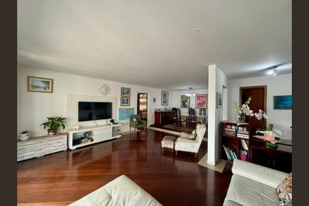 Apartamento para alugar com 160m², 3 quartos e 2 vagas Apartamento para alugar com 160m², 3 quartos e 2 vagasSala