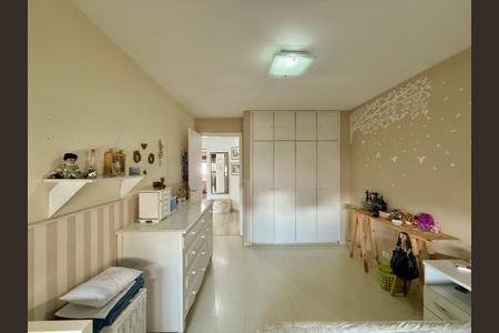 Apartamento para alugar com 160m², 3 quartos e 2 vagas Apartamento para alugar com 160m², 3 quartos e 2 vagasQuarto 3