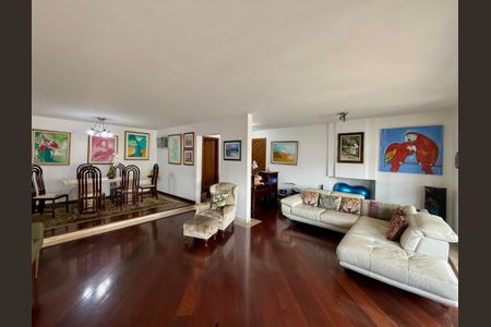 Apartamento para alugar com 160m², 3 quartos e 2 vagas Apartamento para alugar com 160m², 3 quartos e 2 vagasSala