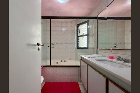 Apartamento para alugar com 160m², 3 quartos e 2 vagas Apartamento para alugar com 160m², 3 quartos e 2 vagasBanheiro Suíte