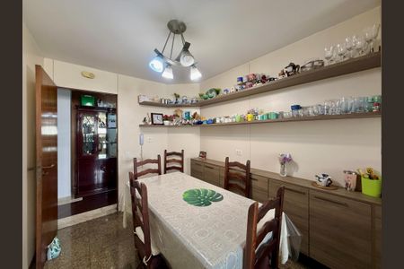 Apartamento para alugar com 160m², 3 quartos e 2 vagas Apartamento para alugar com 160m², 3 quartos e 2 vagasCozinha