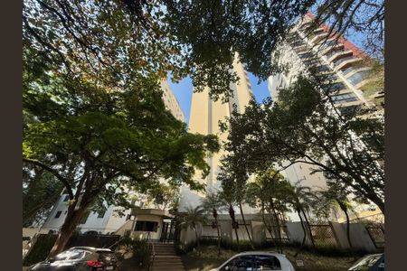 Apartamento para alugar com 160m², 3 quartos e 2 vagas Apartamento para alugar com 160m², 3 quartos e 2 vagasFachada