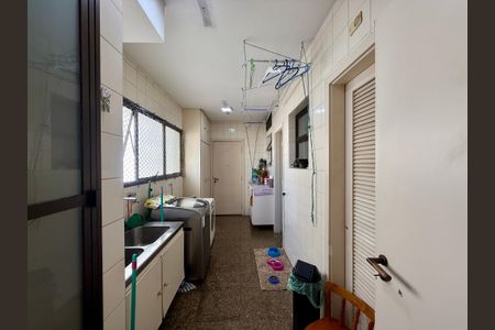 Apartamento para alugar com 160m², 3 quartos e 2 vagas Apartamento para alugar com 160m², 3 quartos e 2 vagasÁrea de Serviço