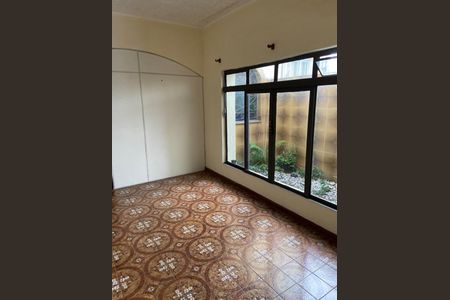 Casa à venda com 6 quartos, 260m² em Vila da Saúde, São Paulo