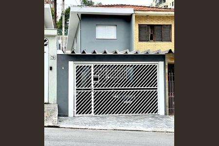 Casa à venda com 214m², 3 quartos e 2 vagas