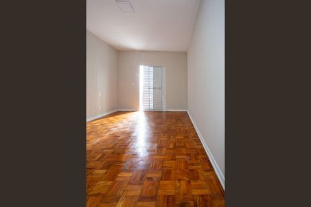 Casa à venda com 214m², 3 quartos e 2 vagas