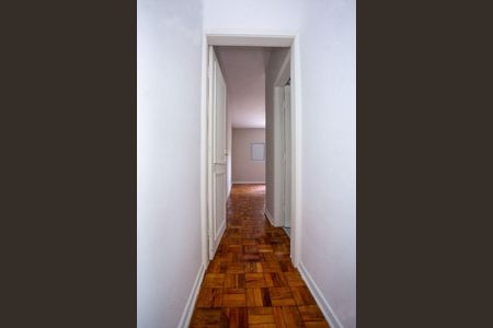 Casa à venda com 214m², 3 quartos e 2 vagas