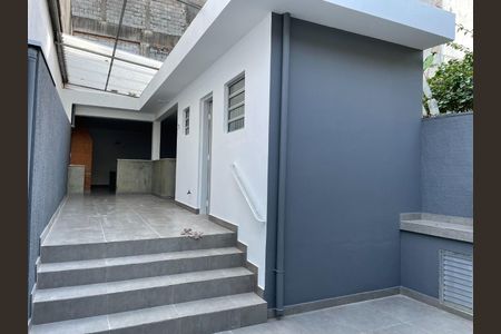 Casa à venda com 214m², 3 quartos e 2 vagas