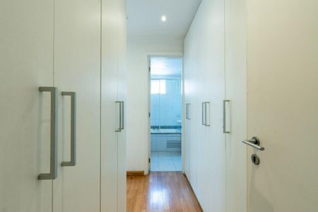 Apartamento à venda com 143m², 3 quartos e 3 vagas
