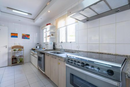 Apartamento à venda com 143m², 3 quartos e 3 vagas