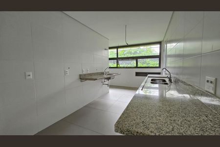 Apartamento à venda com 368m², 3 quartos e 3 vagas