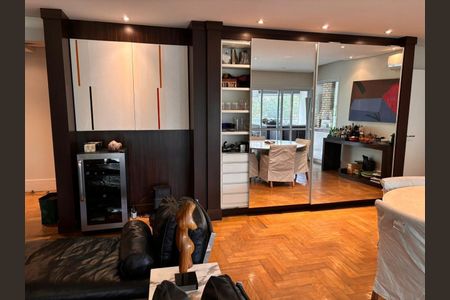 Apartamento à venda com 4 quartos, 258m² em Vila Cordeiro, São Paulo