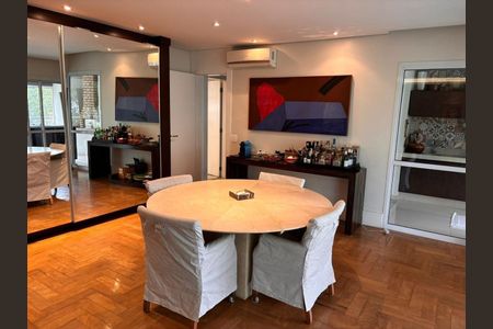 Apartamento à venda com 258m², 4 quartos e 4 vagas