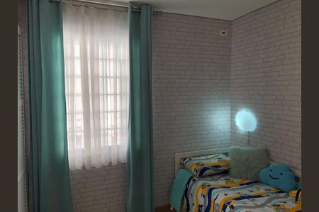 Casa à venda com 3 quartos, 250m² em Vila Nivi, São Paulo