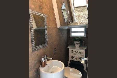 Casa à venda com 250m², 3 quartos e 3 vagas