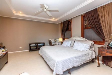 Casa à venda com 5 quartos, 208m² em Vila Madalena, São Paulo