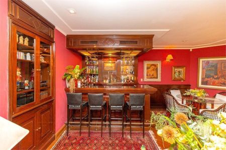 Casa à venda com 5 quartos, 208m² em Vila Madalena, São Paulo