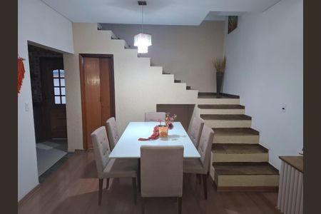 Casa à venda com 3 quartos, 265m² em Vila do Encontro, São Paulo