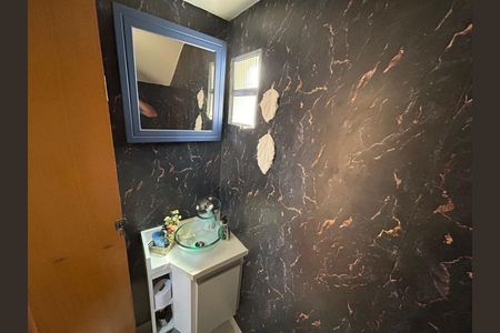 Casa à venda com 265m², 3 quartos e 2 vagas