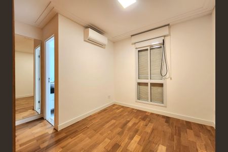 Apartamento à venda com 181m², 3 quartos e 3 vagasSuíte 2