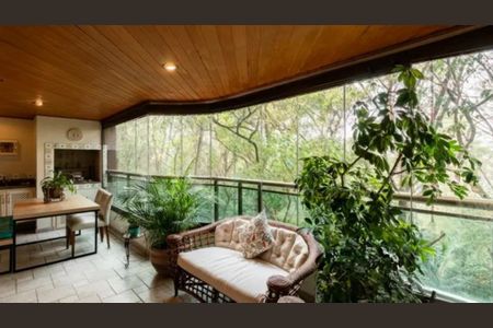 Apartamento à venda com 225m², 4 quartos e 3 vagas