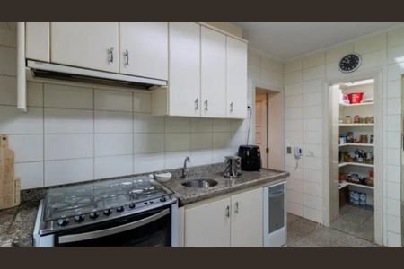 Apartamento à venda com 225m², 4 quartos e 3 vagas