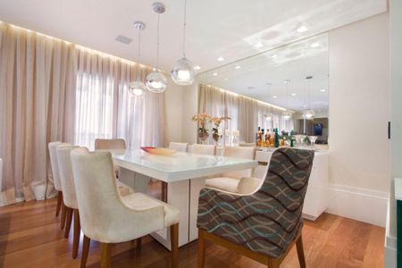 Apartamento à venda com 3 quartos, 205m² em Paraíso do Morumbi, São Paulo