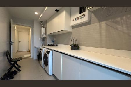 Apartamento à venda com 230m², 3 quartos e 4 vagas