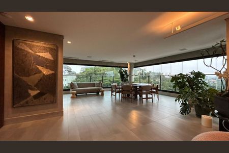 Apartamento à venda com 230m², 3 quartos e 4 vagas