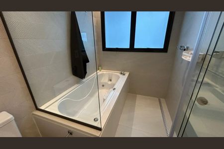 Apartamento à venda com 230m², 3 quartos e 4 vagas