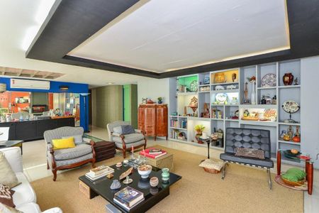 Casa à venda com 3 quartos, 367m² em Brooklin, São Paulo