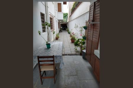 Casa à venda com 271m², 3 quartos e 3 vagas