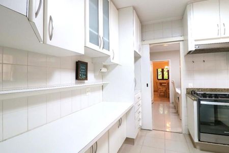 Apartamento à venda com 234m², 4 quartos e 4 vagas
