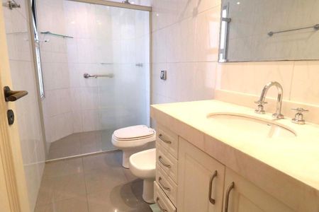 Apartamento à venda com 234m², 4 quartos e 4 vagas